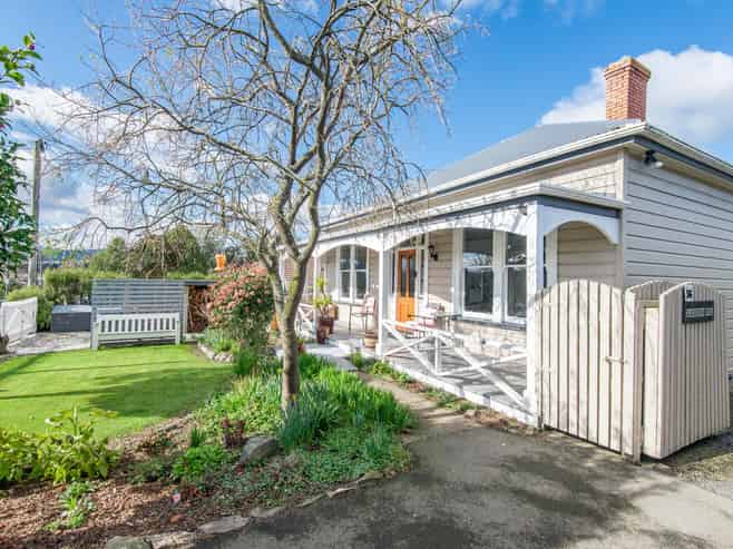 56 Gladstone Road North, Mosgiel