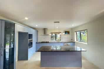 17 Raphoe Road, Flat Bush