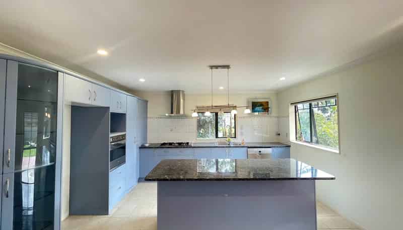 17 Raphoe Road, Flat Bush