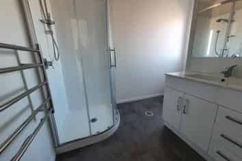 9/10 Burrows Place, Frankton