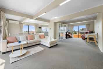 28 Luton Avenue, Sunnyhills