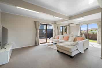 28 Luton Avenue, Sunnyhills