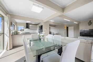 28 Luton Avenue, Sunnyhills