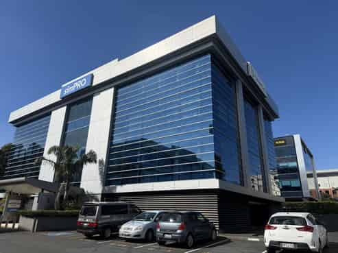 Professional office in connected location