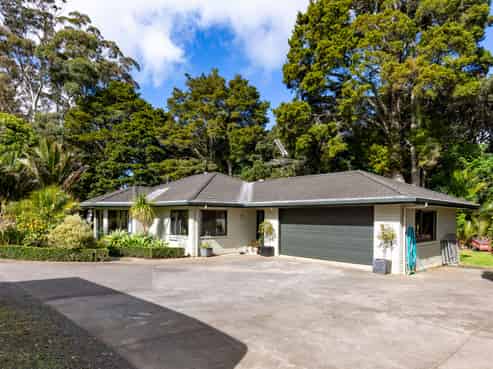 25A Parker Lane, Buckland