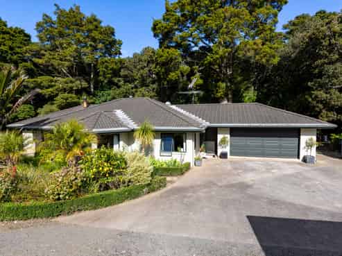 25A Parker Lane, Buckland