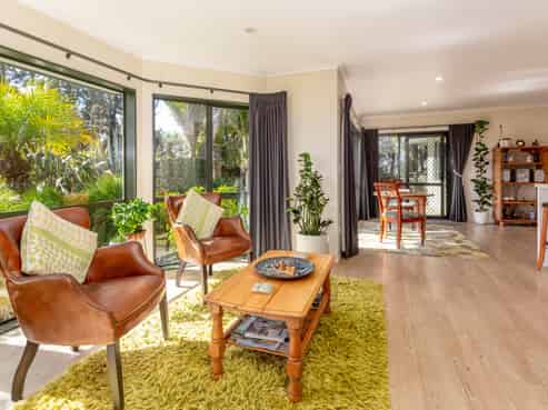 25A Parker Lane, Buckland