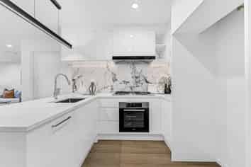 5B Janine Place, Bucklands Beach
