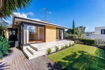10 & 10A Glenbrook Street, Remuera