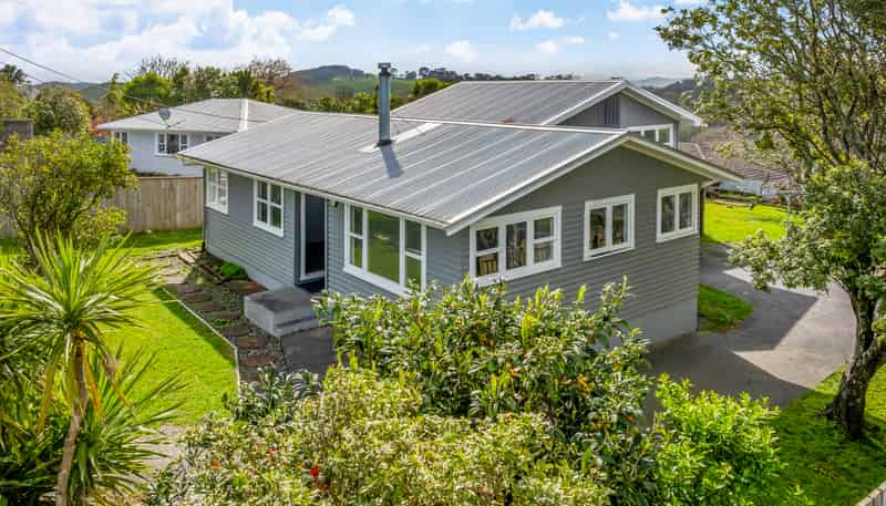 56 School Road, Wellsford