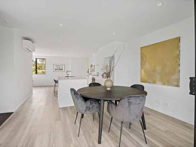 5D Riverview Road, Panmure