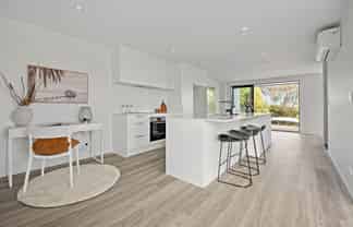 5D Riverview Road, Panmure