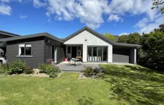 3 The Stonestack, Clyde