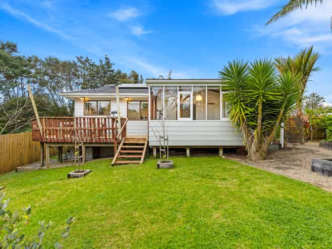 2/27 Edwin Freeman Place, Ranui