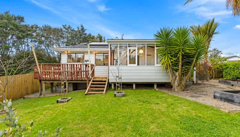 2/27 Edwin Freeman Place, Ranui