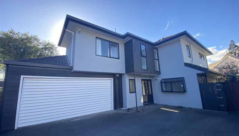 8E Rangiatea Rd, Epsom