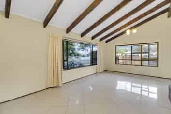 74 Motatau Road, Papatoetoe