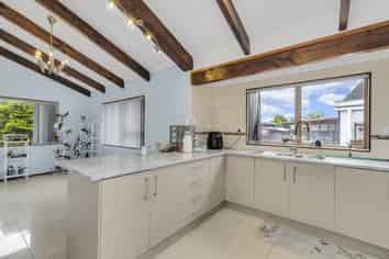 74 Motatau Road, Papatoetoe