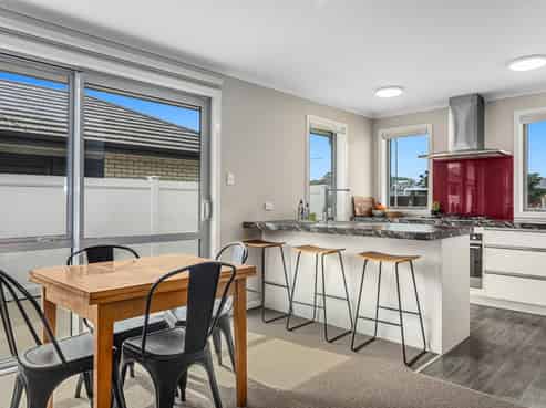 15 Kakariki Drive, Coastlands