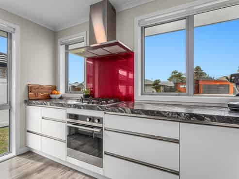 15 Kakariki Drive, Coastlands