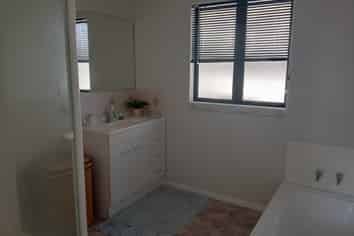 a/10 Adela Stewart Dr West, Athenree