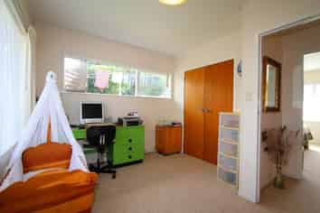 28 Haseler Crescent, Mellons Bay