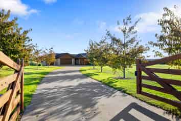 132 Henwood Road, Bell Block