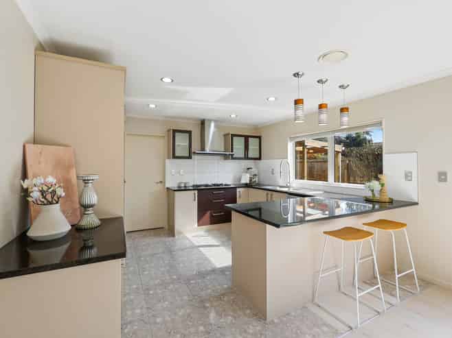 16 Coolaghy Drive, Flat Bush
