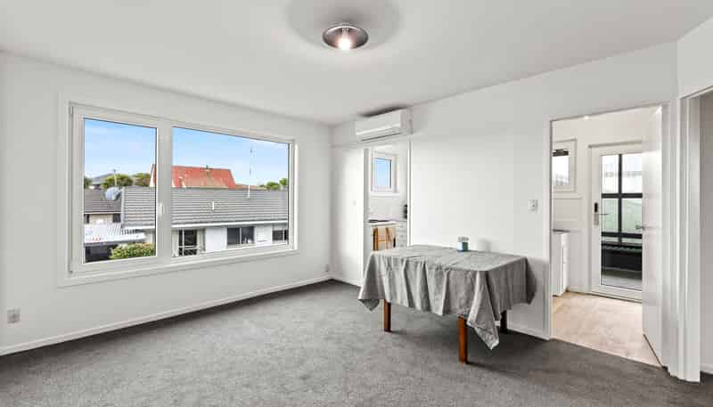 4/40 Longfellow Street, Sydenham
