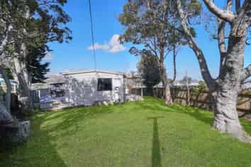 72a Garfield Road, Helensville