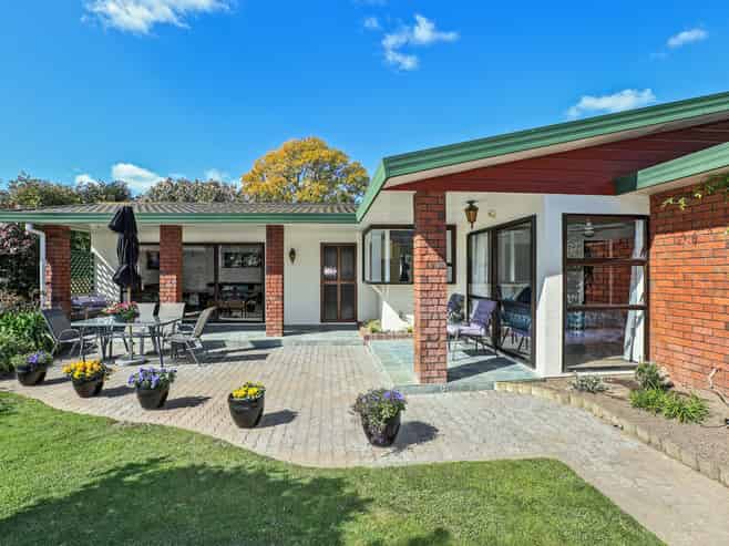 9 Matthews Place, Taradale