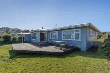 8 Lambley Road, Titahi Bay