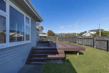 8 Lambley Road, Titahi Bay