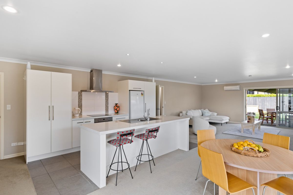 Modern home in sought after cul-de-sac - Ansicht 5