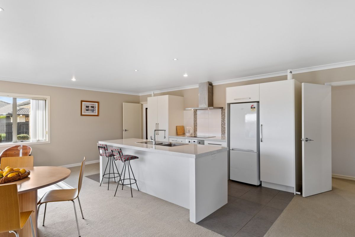 Modern home in sought after cul-de-sac - Ansicht 6