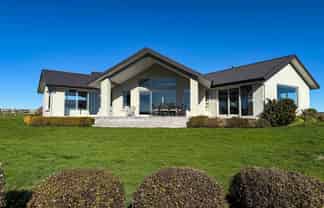 200 Cunningham Road, Waikaka Valley