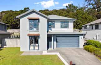 45 Mackay Drive, Greenhithe