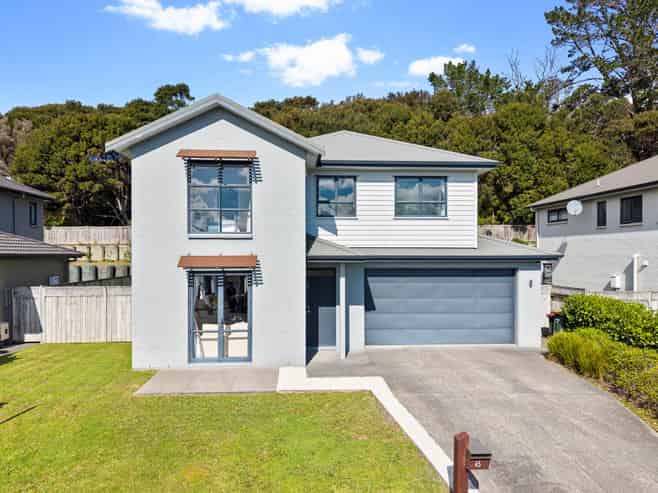 45 Mackay Drive, Greenhithe