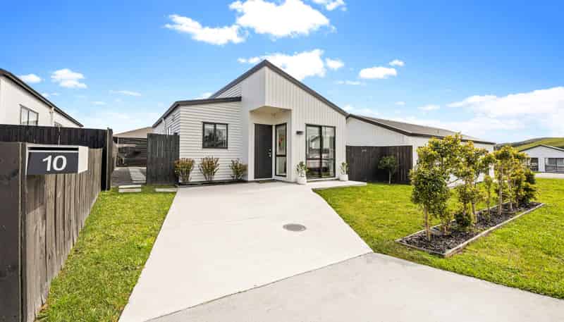 10 Rongomai Street, Helensville