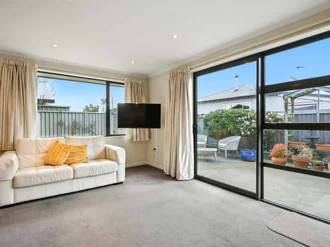 7B Lanark Street, MOSGIEL