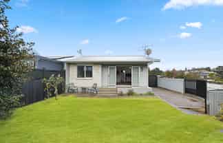 11A Lorraine Place, Glenview