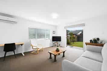 11A Lorraine Place, Glenview