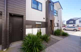 12/15 Bunyan Street, Waltham