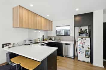 12/15 Bunyan Street, Waltham