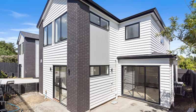 101A Beach Road, Te Atatu Peninsula