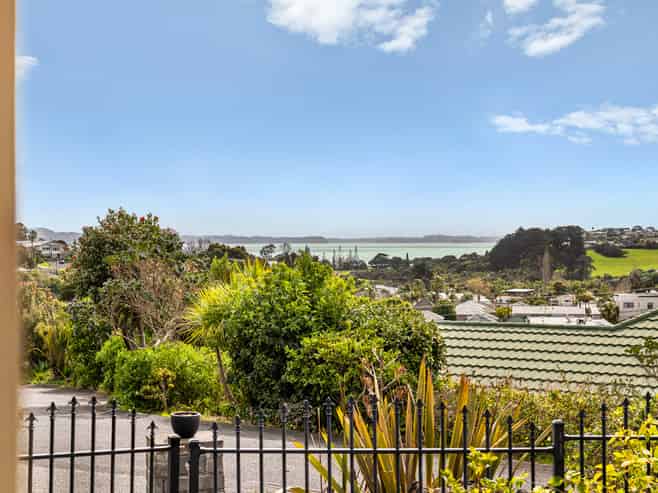 30 Elan Place, Stanmore Bay