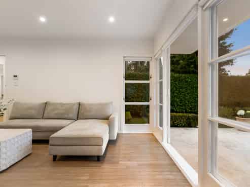 12 Crocombe Crescent, Beach Haven