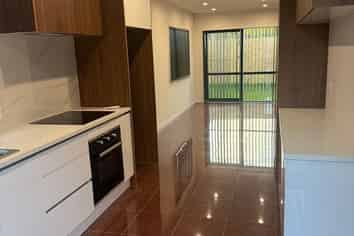 35 Christmas Road, Manurewa