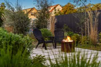 16 Pickwick Parade, Mellons Bay