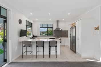 15 Grace Avenue, Cambridge